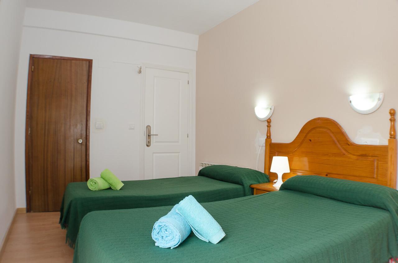 Hostal Los Calatravos Alcañiz Exteriör bild