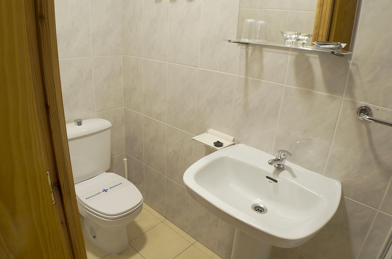 Hostal Los Calatravos Alcañiz Exteriör bild