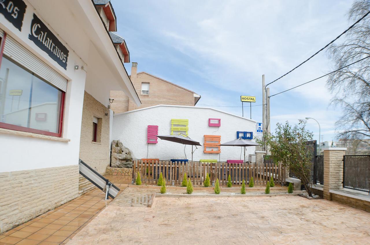 Hostal Los Calatravos Alcañiz Exteriör bild